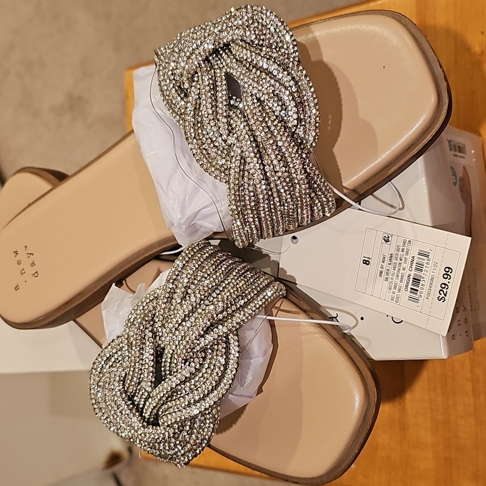 A New Day Women's Beige and Metallic Sandals - Picture 2 of 5
